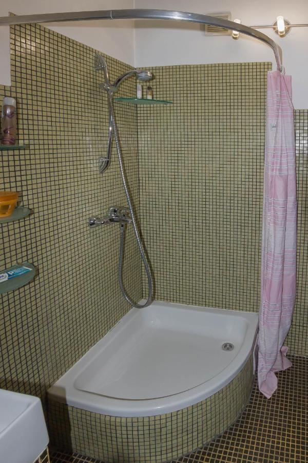 Mini Apartment Best Rest Plovdiv Esterno foto